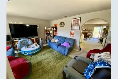 2210 Washington Way, Antioch, CA 94509 - Photo 11
