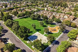 10848 Iris Bloom Dr, Stockton, CA 95209 - Photo 37