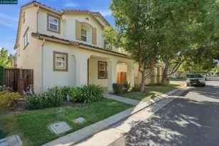 10848 Iris Bloom Dr, Stockton, CA 95209 - Photo 31