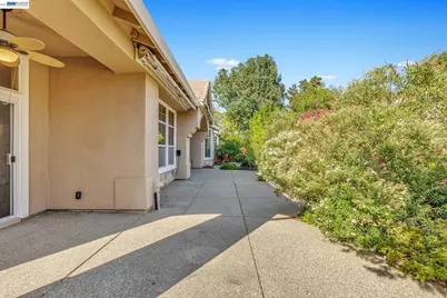 5040 Green Grove Ln, Roseville, CA 95747 - Photo 49