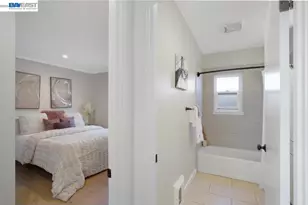 2468 Maxwell, Oakland, CA 94601 - Photo 17