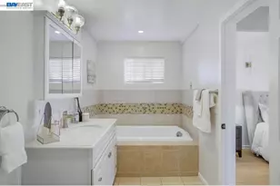 2468 Maxwell, Oakland, CA 94601 - Photo 11