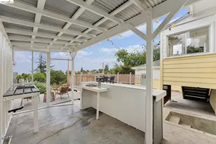 7201 Sunkist Dr, Oakland, CA 94605 - Photo 55
