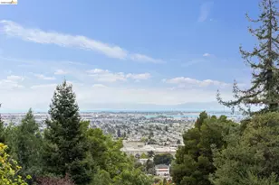 7201 Sunkist Dr, Oakland, CA 94605 - Photo 51