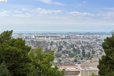 7201 Sunkist Dr, Oakland, CA 94605 - Photo 53