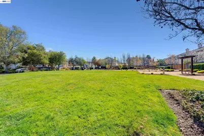 15632 Baypoint Ave, San Leandro, CA 94579 - Photo 57