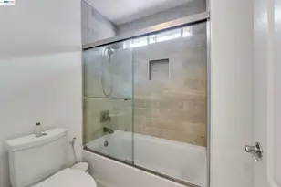 15632 Baypoint Ave, San Leandro, CA 94579 - Photo 31