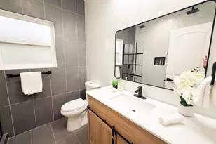 1030 21st St, Oakland, CA 94606 - Photo 17