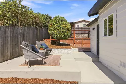 3701 Green Acre Rd, Oakland, CA 94619 - Photo 29