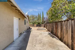 2130 Debra Ct, Pittsburg, CA 94565 - Photo 33
