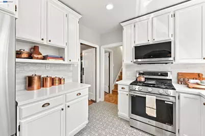 876 Bancroft Ave, San Leandro, CA 94577 - Photo 17