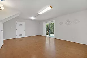 3031 Maple Ave, Oakland, CA 94602 - Photo 17
