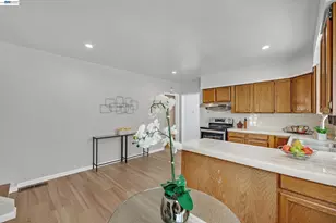 3031 Maple Ave, Oakland, CA 94602 - Photo 15
