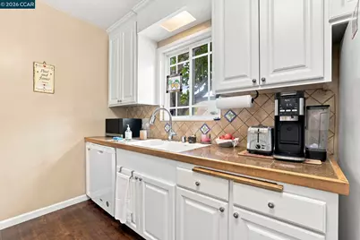 601 Alhambra St, Crockett, CA 94525 - Photo 13