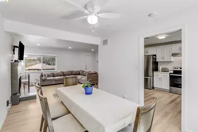 335 Pepper Dr, Vallejo, CA 94589 - Photo 13