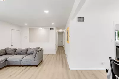 335 Pepper Dr, Vallejo, CA 94589 - Photo 11