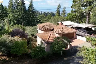 6733 Longwalk Dr, Oakland, CA 94611 - Photo 47