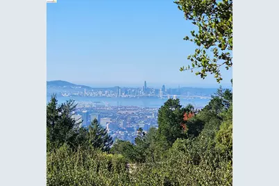 6733 Longwalk Dr, Oakland, CA 94611 - Photo 3