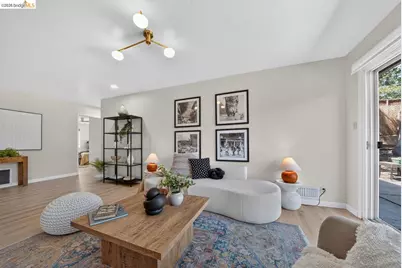 4836 Reinhardt Dr, Oakland, CA 94619 - Photo 7