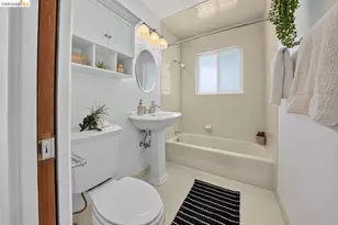 4836 Reinhardt Dr, Oakland, CA 94619 - Photo 25