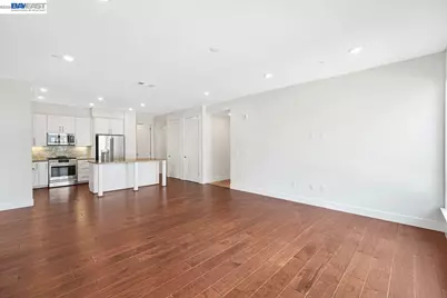 1028 Foster Square Ln #201, Foster City, CA 94404 - Photo 13