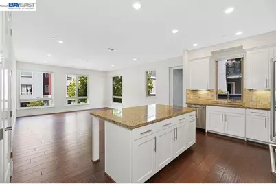 1028 Foster Square Ln #201, Foster City, CA 94404 - Photo 7