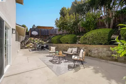 2143 Minnie St, Fairview, CA 94541 - Photo 35