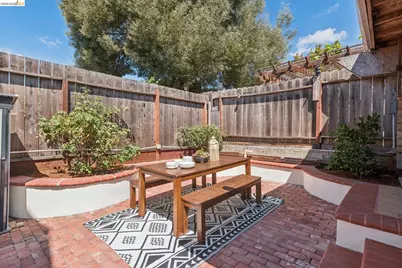 3936 Agua Vista St, Oakland, CA 94601 - Photo 41