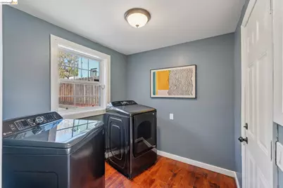 2960 106th Ave, Oakland, CA 94605 - Photo 25
