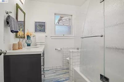 617 Pacific Ave, Alameda, CA 94501 - Photo 11