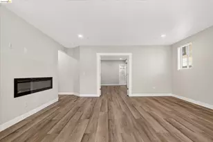 6105 Oakdale Ave, Oakland, CA 94605 - Photo 15