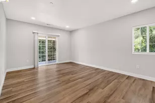 6105 Oakdale Ave, Oakland, CA 94605 - Photo 5