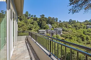 6153 Girvin Dr, Oakland, CA 94611 - Photo 29