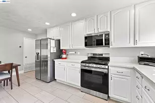 35845 Tozier St, Newark, CA 94560 - Photo 13