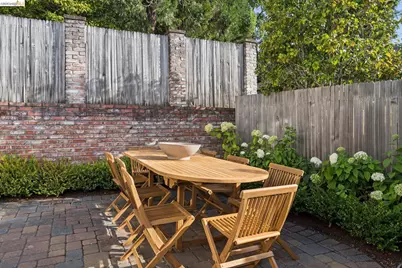 6200 Aspinwall Rd, Oakland, CA 94611 - Photo 27