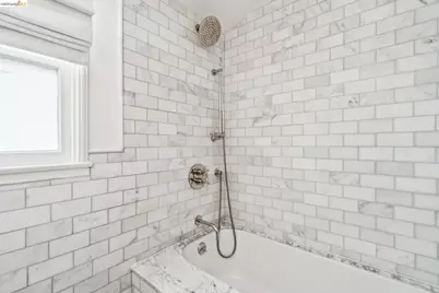 6200 Aspinwall Rd, Oakland, CA 94611 - Photo 21
