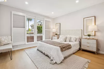 127 Bayo Vista Ave #104, Oakland, CA 94611 - Photo 15
