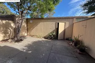 3204 Fiji Ln, Alameda, CA 94502 - Photo 9