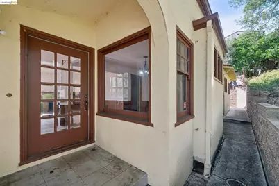 2605 Hilgard Ave, Berkeley, CA 94709 - Photo 13