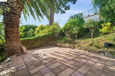 2605 Hilgard Ave, Berkeley, CA 94709 - Photo 59