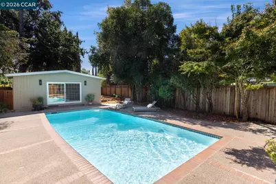 933 Brink Ct, Concord, CA 94518 - Photo 29