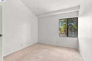 6043 Joaquin Murieta Ave, Newark, CA 94560 - Photo 21
