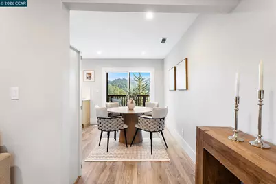 5924 Balboa Dr, Oakland, CA 94611 - Photo 13