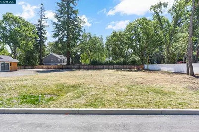 801 Ruby Ln, Danville, CA 94526 - Photo 11