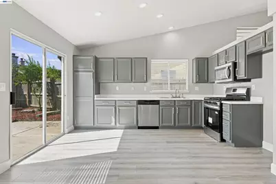 2422 Presidente St, Stockton, CA 95210 - Photo 11