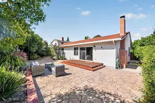 7776 Knollbrook Dr, Pleasanton, CA 94588 - Photo 31
