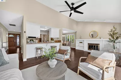 7776 Knollbrook Dr, Pleasanton, CA 94588 - Photo 9