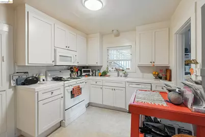 3048 Halcyon Ct, Berkeley, CA 94705 - Photo 15