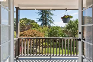 5610 Snake Rd, Oakland, CA 94611 - Photo 23