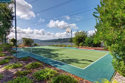 26 Ravenhill Ln, Moraga, CA 94556 - Photo 29